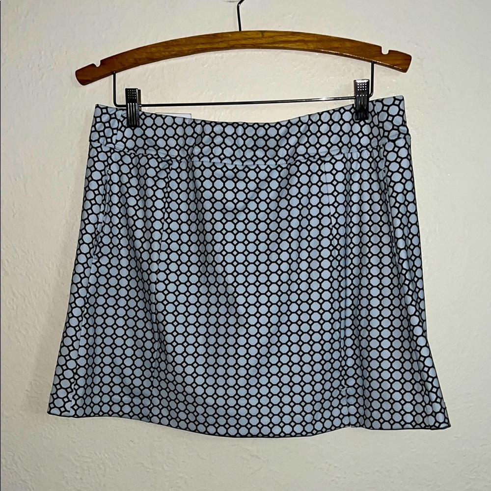 Le smart 8 hexa white skort nwt divided skirt lesmart